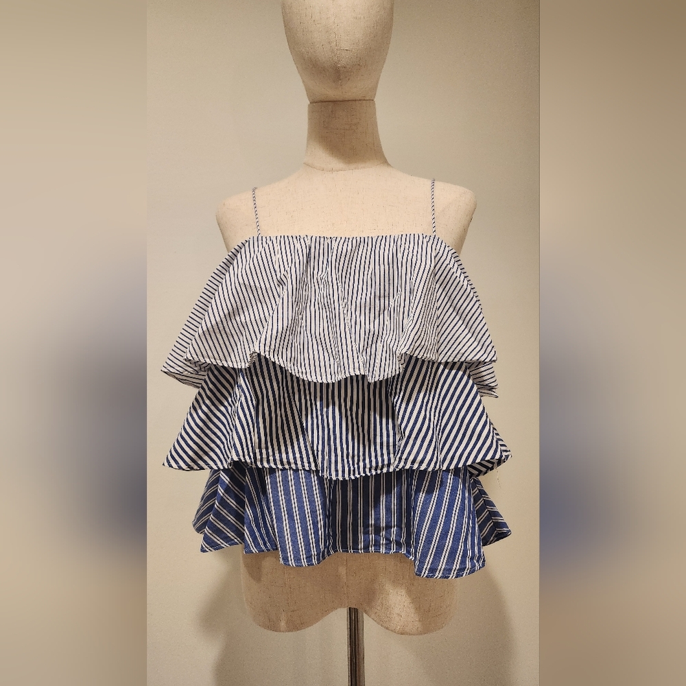 Ruffle top